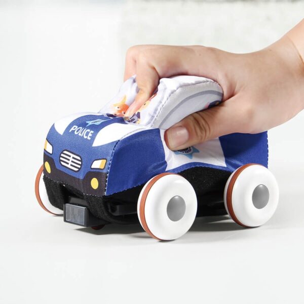 Coche de policÌa blando con radiocontrol - Imagen 5